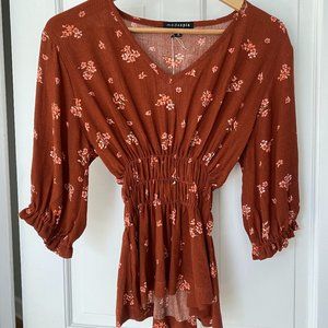 NWT Modaspia glamour blouse, brick floral, M